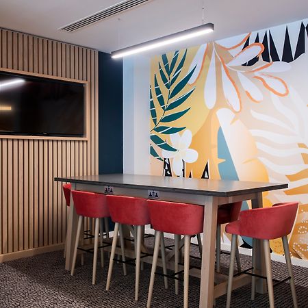 Holiday Inn London-Shepperton By Ihg Экстерьер фото
