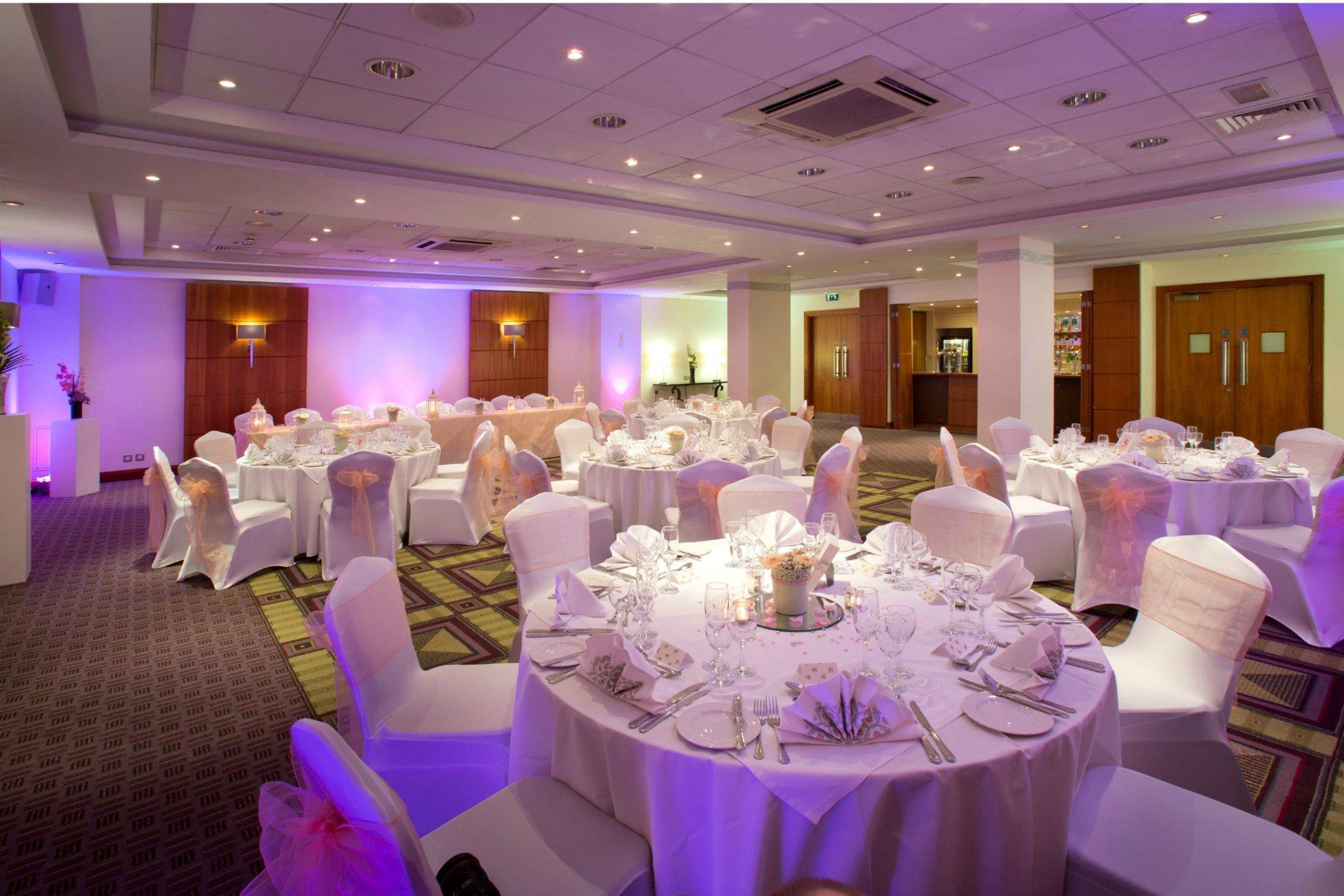 Holiday Inn London-Shepperton By Ihg Экстерьер фото