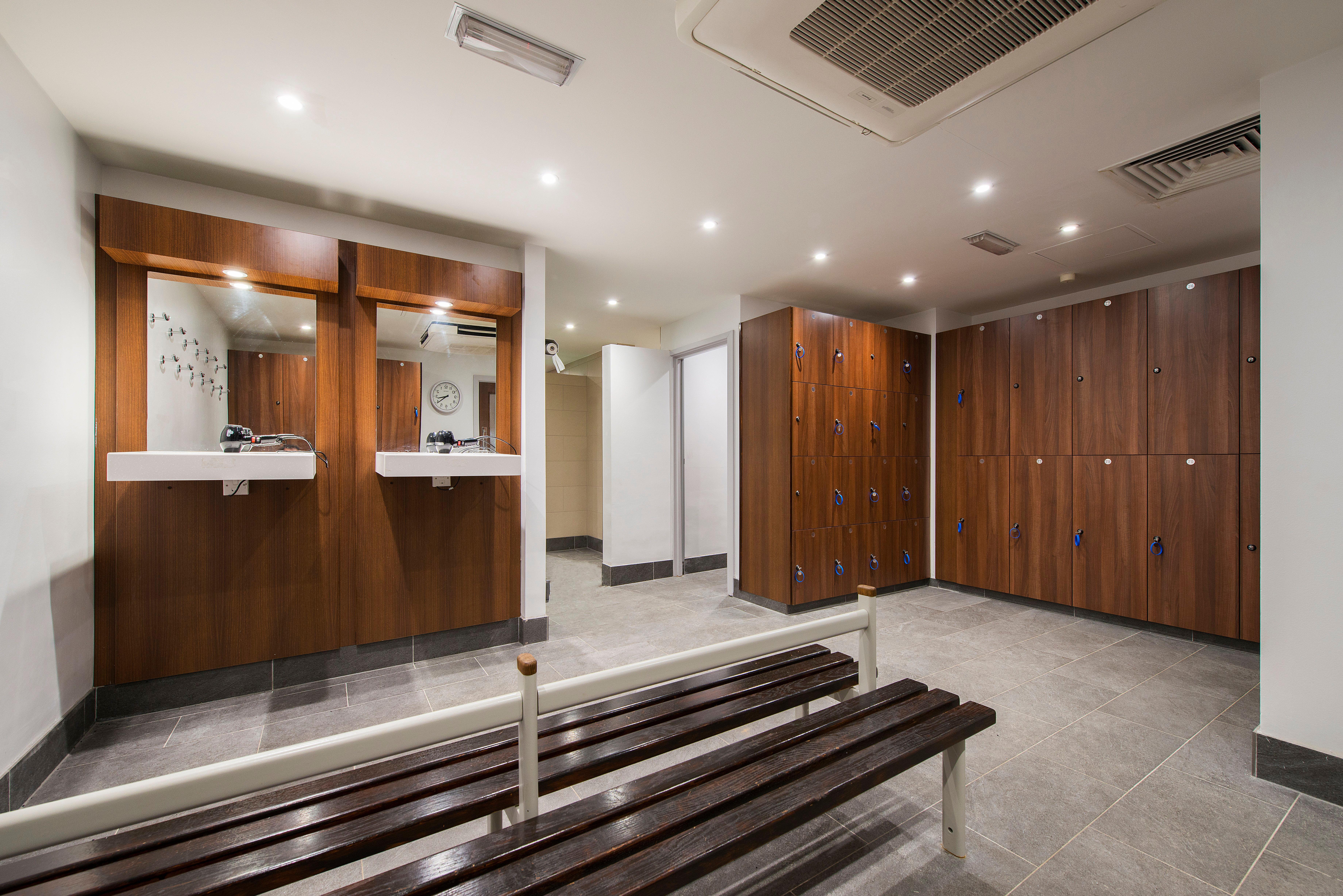 Holiday Inn London-Shepperton By Ihg Экстерьер фото