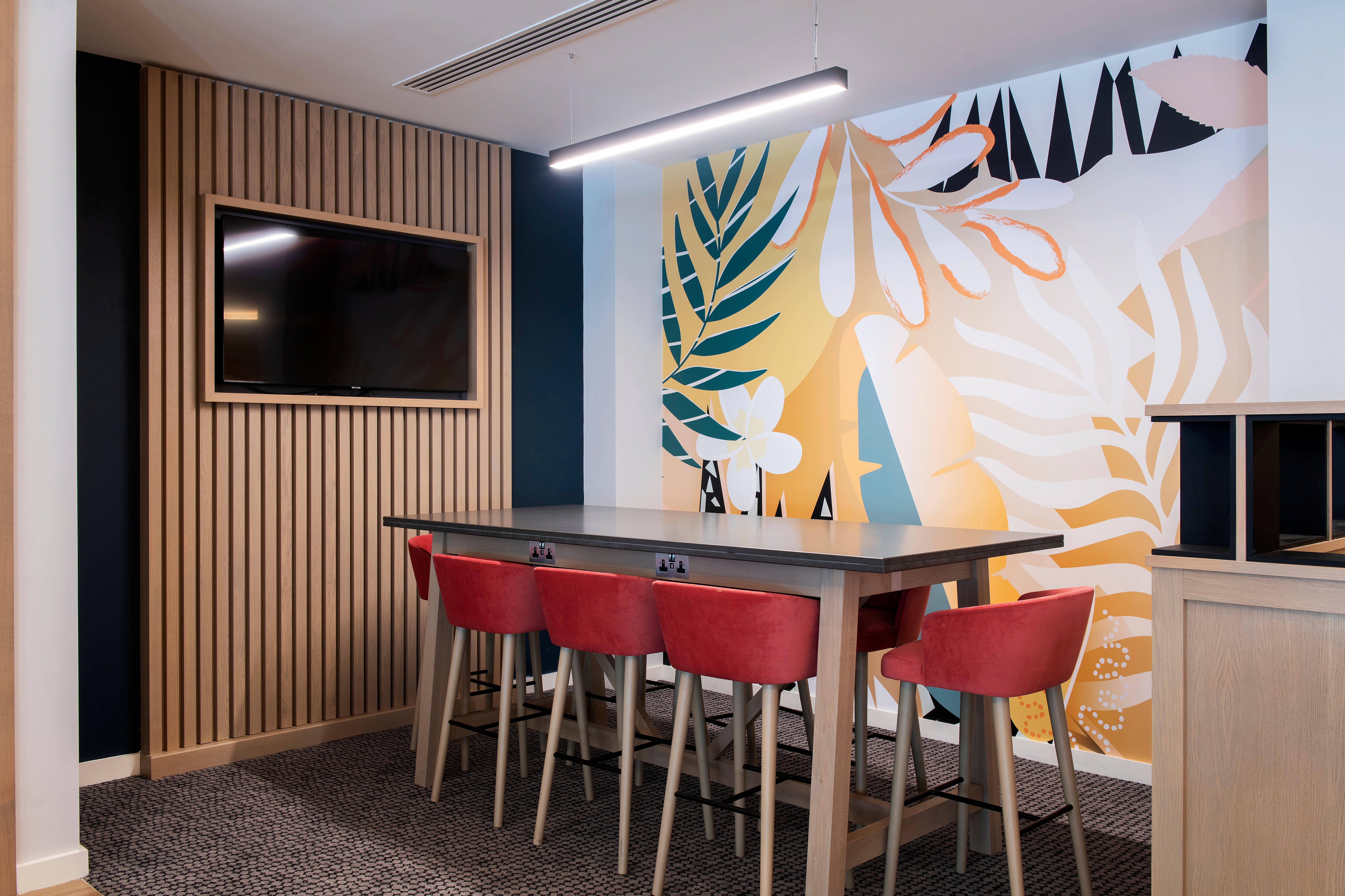 Holiday Inn London-Shepperton By Ihg Экстерьер фото