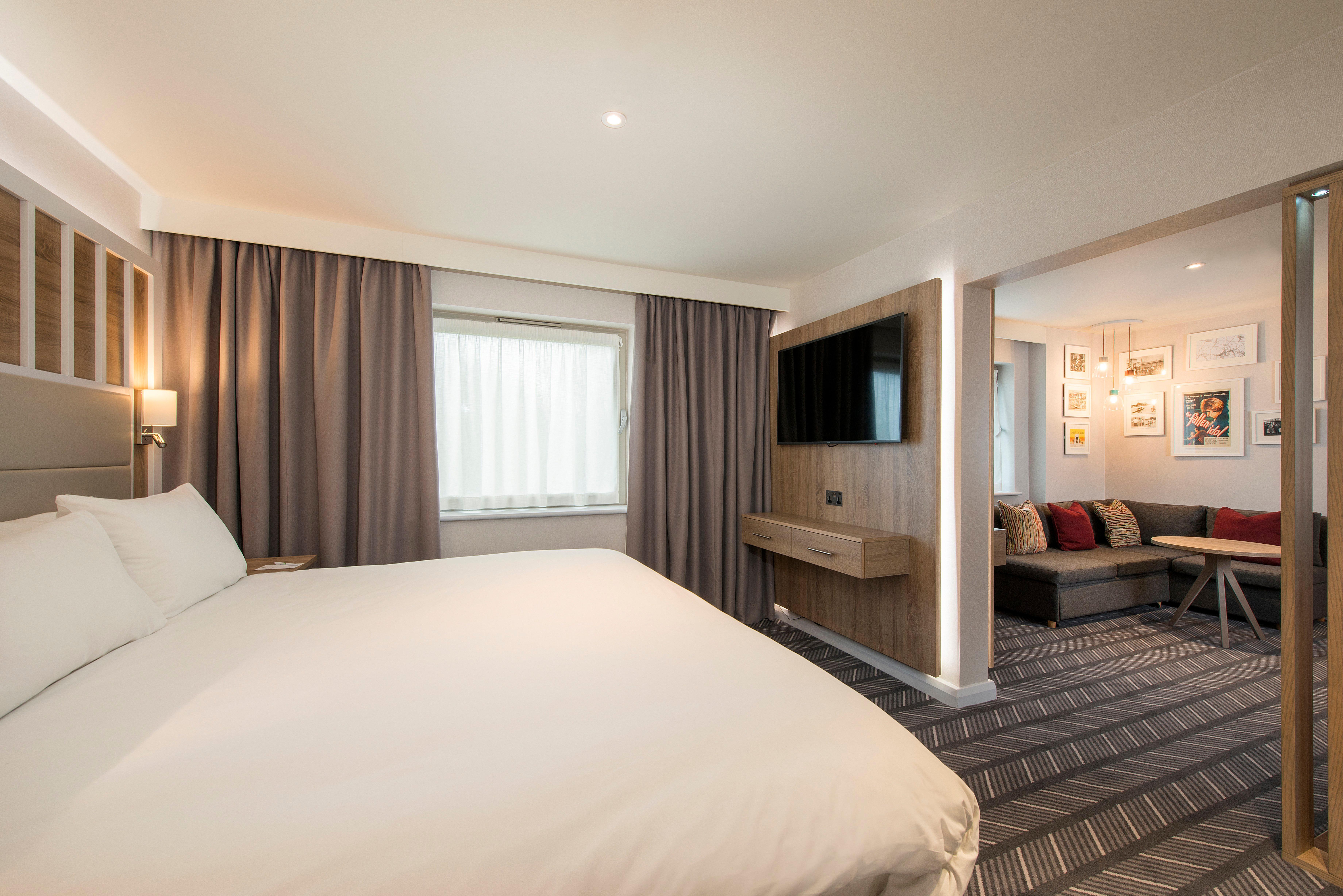 Holiday Inn London-Shepperton By Ihg Экстерьер фото