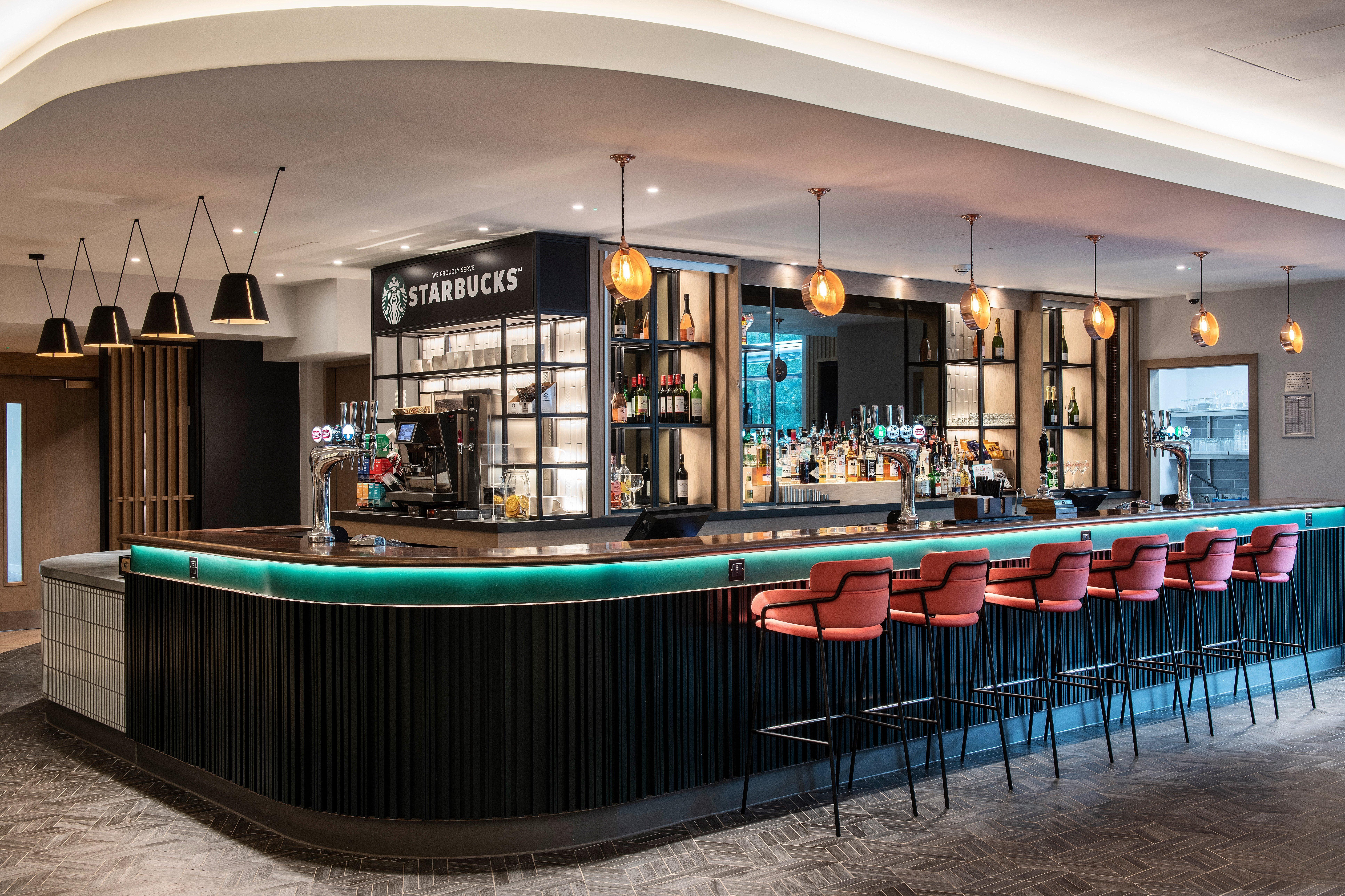 Holiday Inn London-Shepperton By Ihg Экстерьер фото