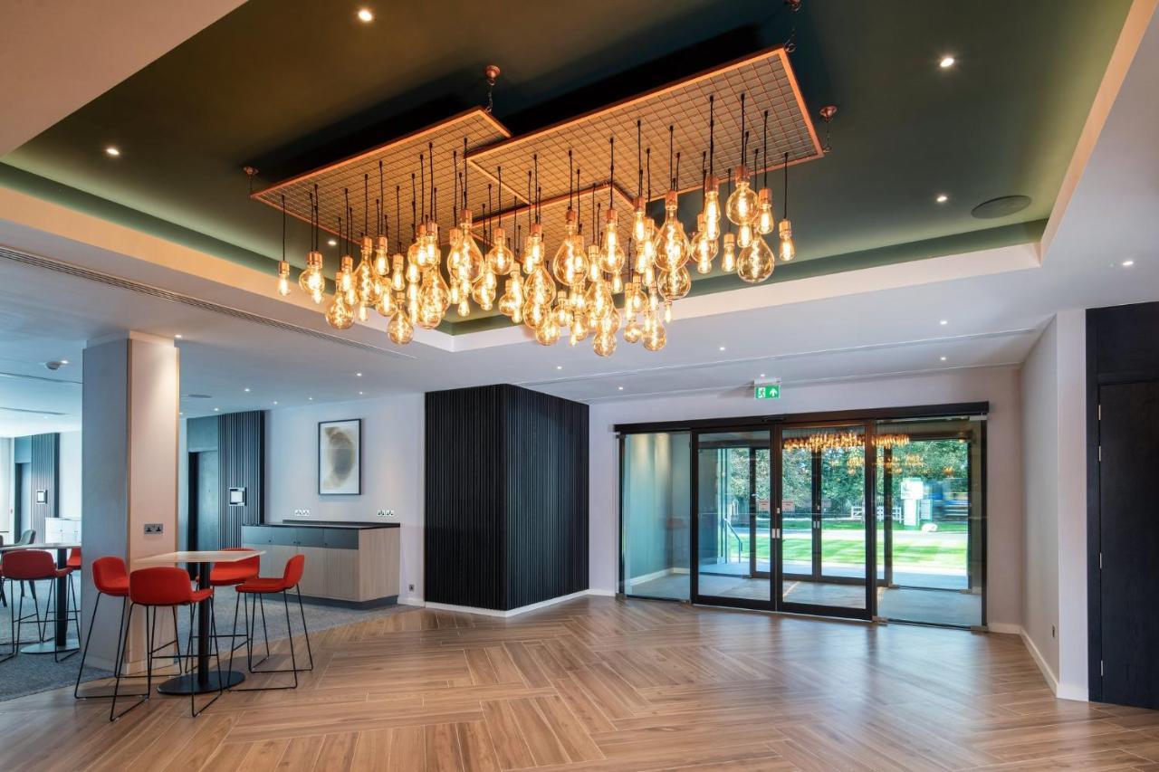 Holiday Inn London-Shepperton By Ihg Экстерьер фото