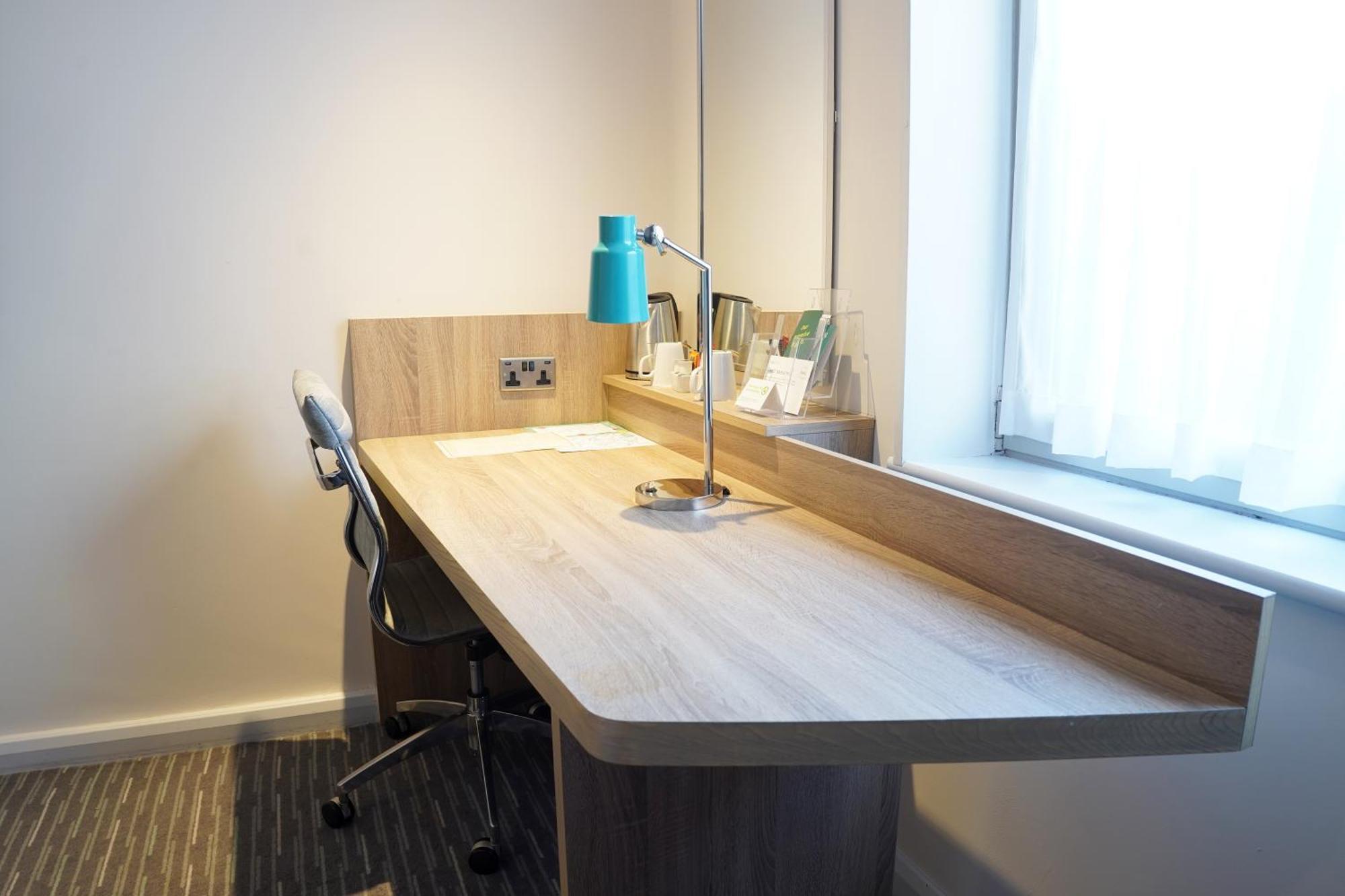 Holiday Inn London-Shepperton By Ihg Экстерьер фото