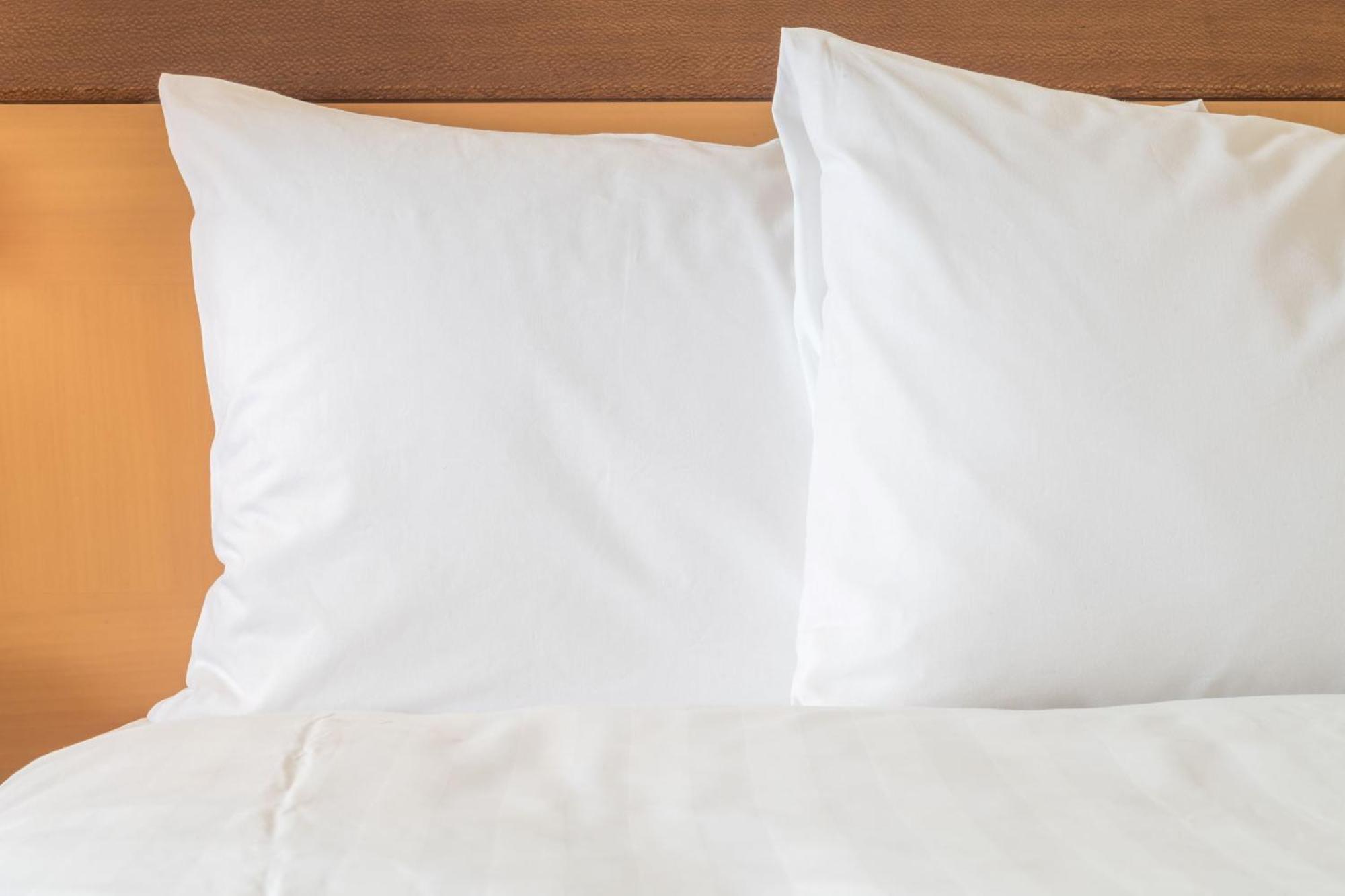 Holiday Inn London-Shepperton By Ihg Экстерьер фото